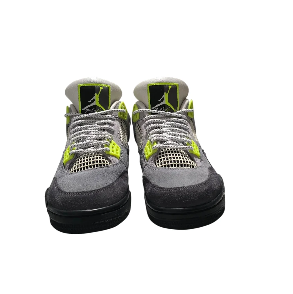 Air Jordan‎ 4 Men's Retro SE Neon Size 8.5